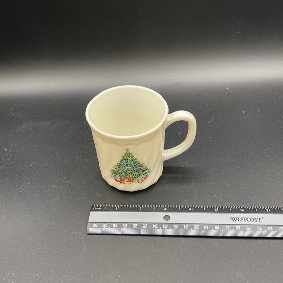 Vintage Salem Porcelle Noel Christmas Tree Wreath Coffee Cup Mug Made in France - Picture 11 of 11